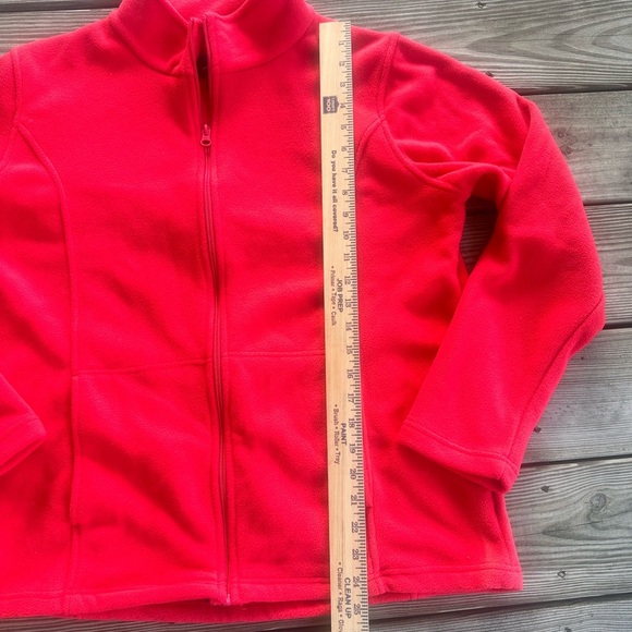 Bass Pro Shops Women's Soft Red Fleece Jacket - Picture 6 of 8